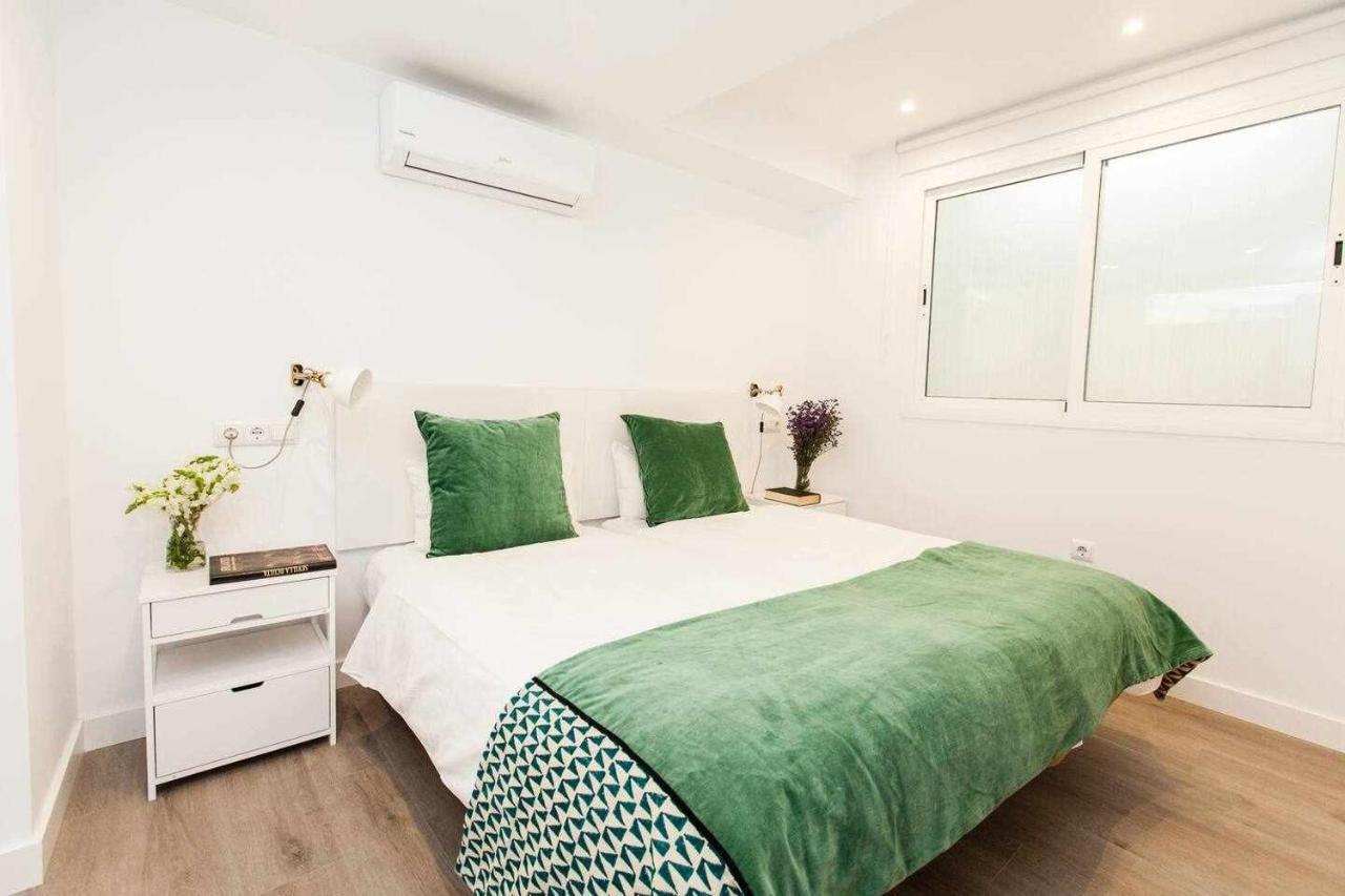 Isg Downtown Family Haven Free Parking Spot * Sevilla